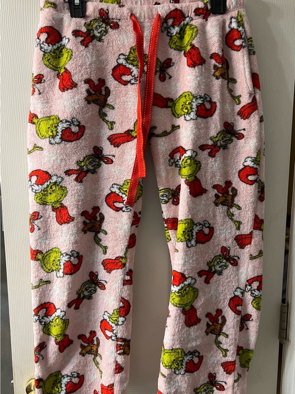 The Grinch Women’s Small Pink Pajama Pants Grinch Face Cozy Christmas Sleepwear